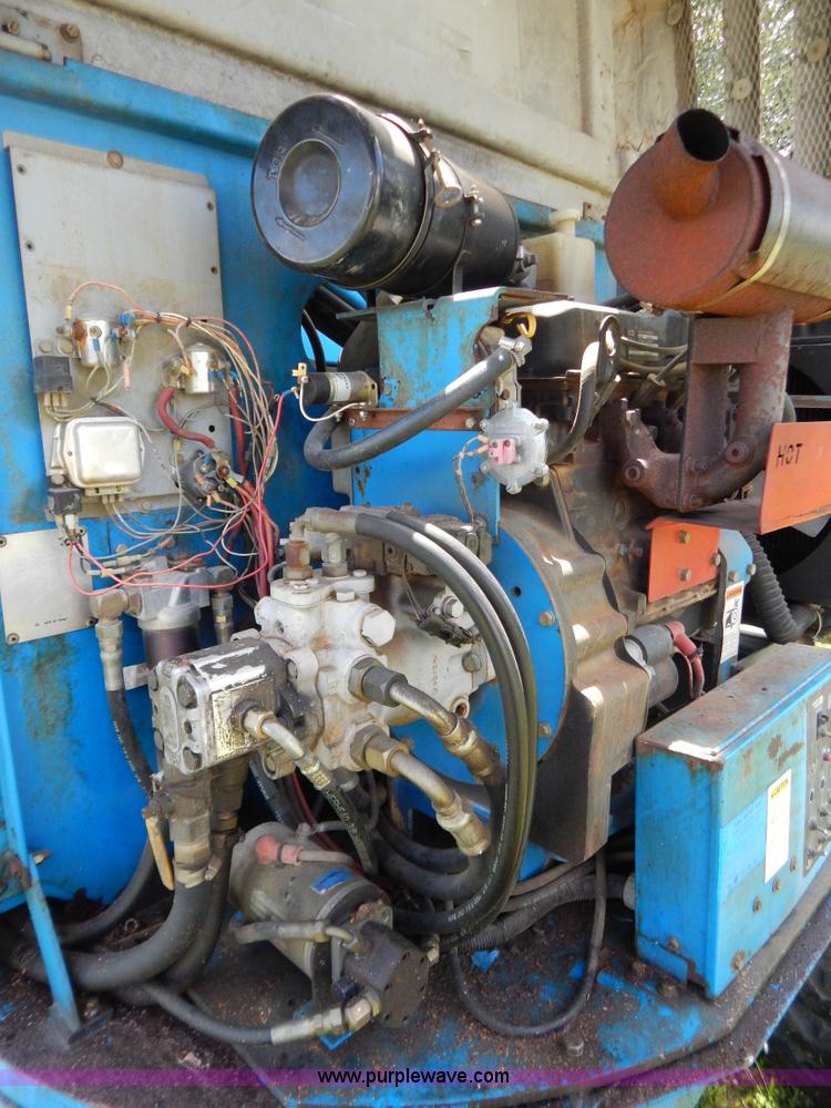 image for item G3375 1993 Genie Z-45/22 boom lift