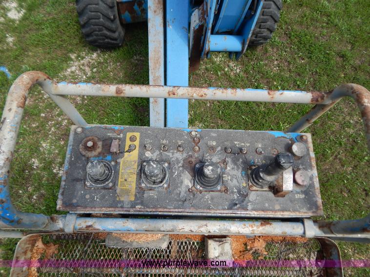 image for item G3375 1993 Genie Z-45/22 boom lift