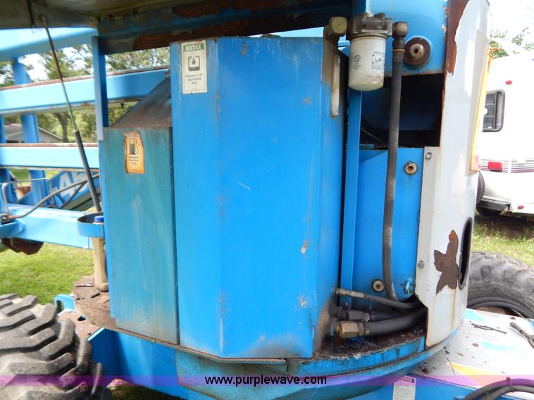 image for item G3375 1993 Genie Z-45/22 boom lift