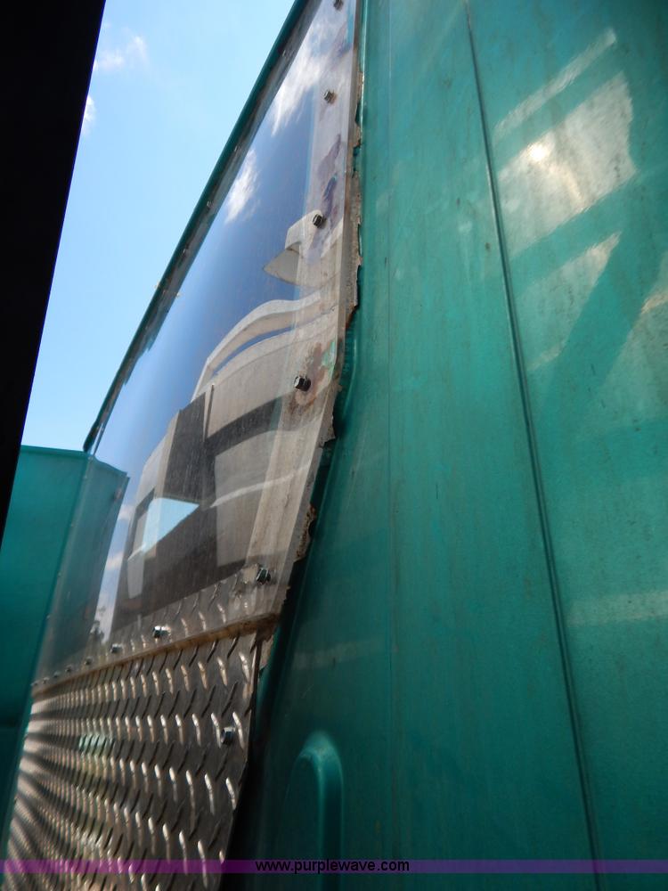 image for item G3378 1994 Mack CH613 semi truck