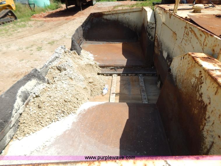 image for item G3379 Ingersoll Rand 550P paver