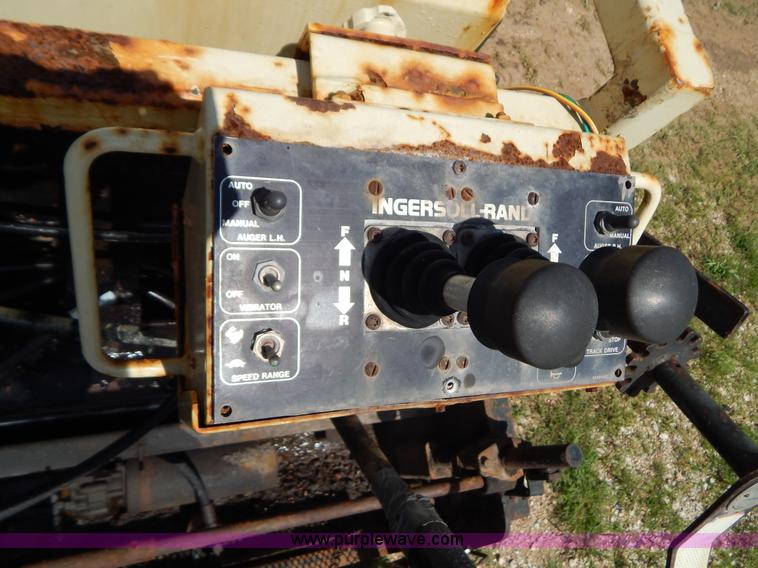 image for item G3379 Ingersoll Rand 550P paver