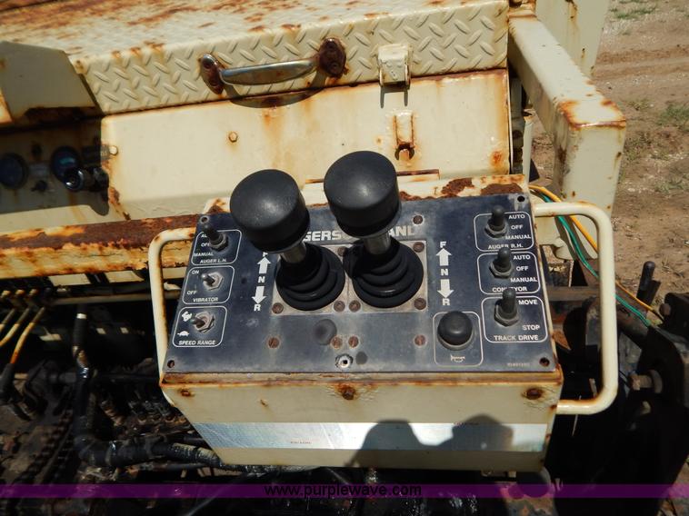 image for item G3379 Ingersoll Rand 550P paver