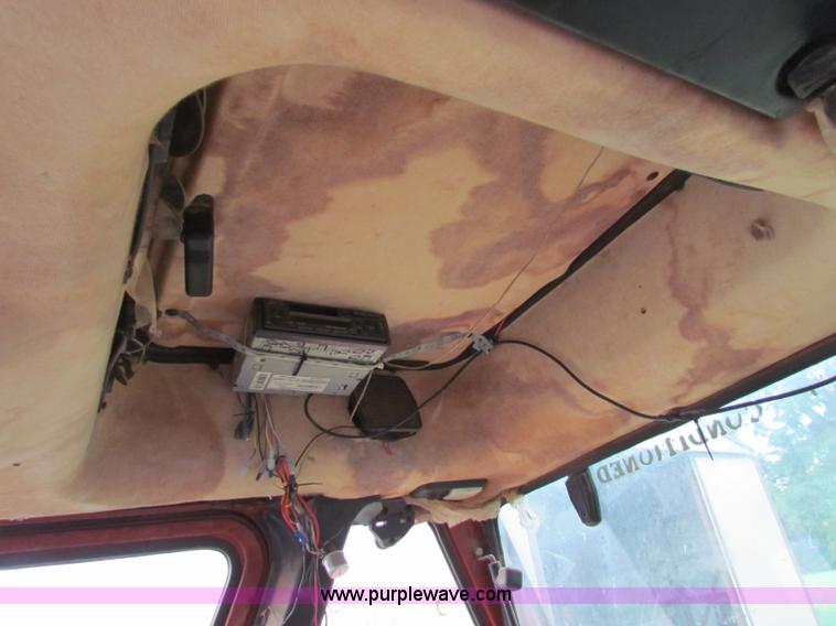 image for item G4081 Hesston Tiger Special 80-90 tractor