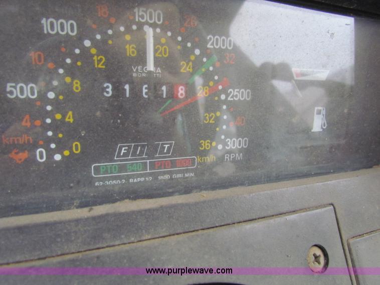 image for item G4081 Hesston Tiger Special 80-90 tractor