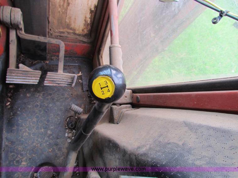 image for item G4081 Hesston Tiger Special 80-90 tractor