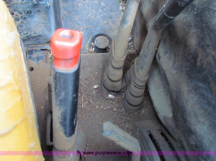 image for item G4081 Hesston Tiger Special 80-90 tractor