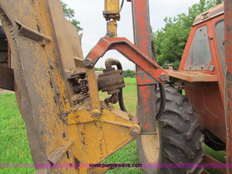 image for item G4081 Hesston Tiger Special 80-90 tractor