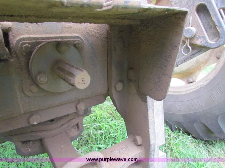 image for item G4081 Hesston Tiger Special 80-90 tractor