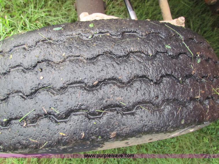 image for item G4081 Hesston Tiger Special 80-90 tractor