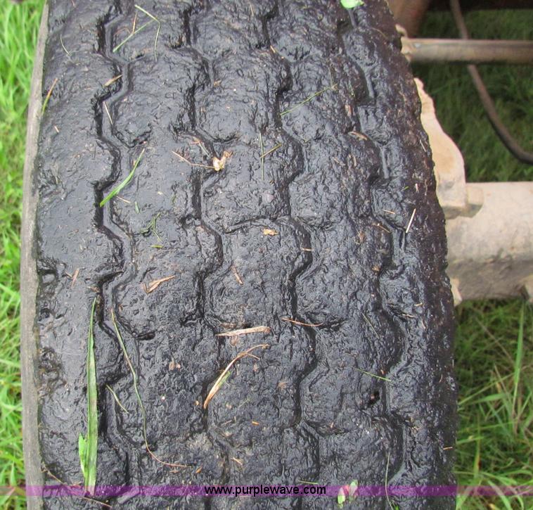 image for item G4081 Hesston Tiger Special 80-90 tractor