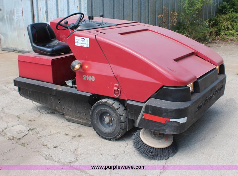 image for item G5054 1999 American Lincoln 2160 sweeper