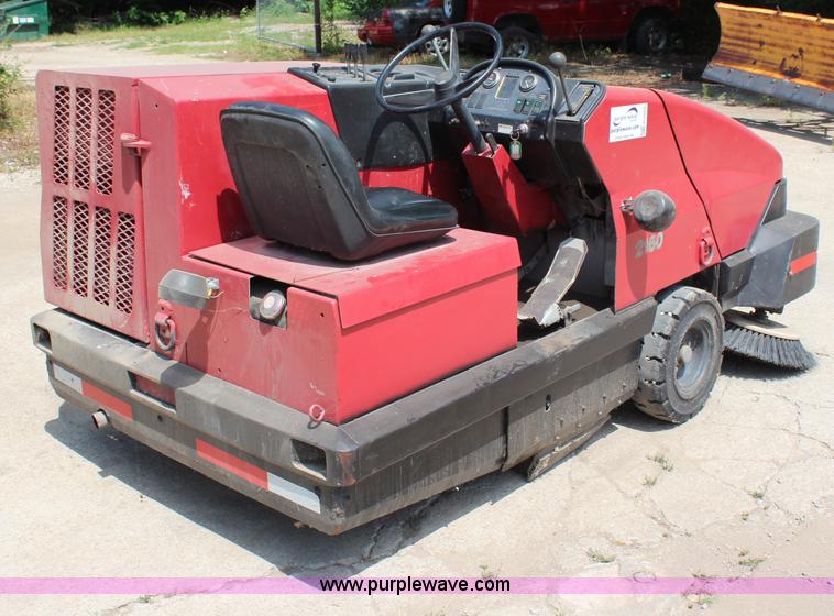 image for item G5054 1999 American Lincoln 2160 sweeper