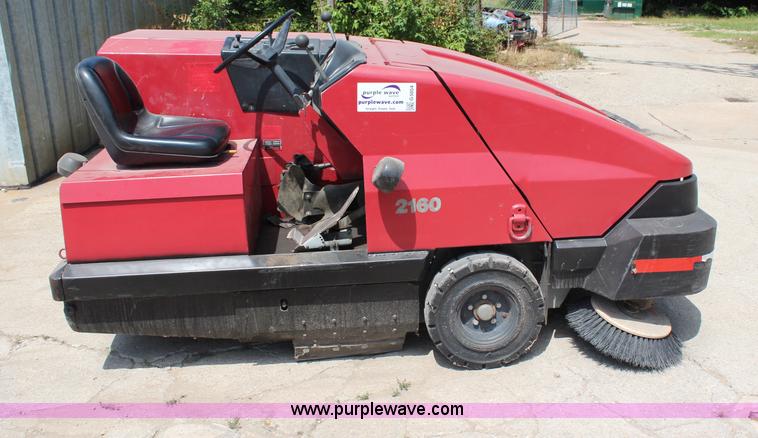 image for item G5054 1999 American Lincoln 2160 sweeper