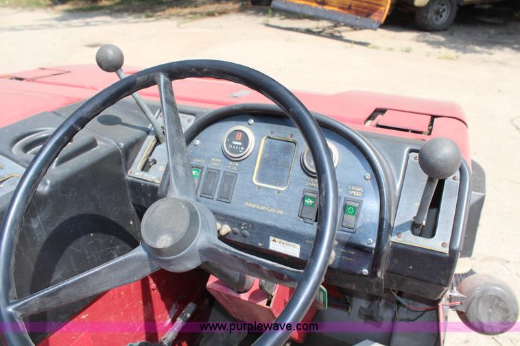 image for item G5054 1999 American Lincoln 2160 sweeper