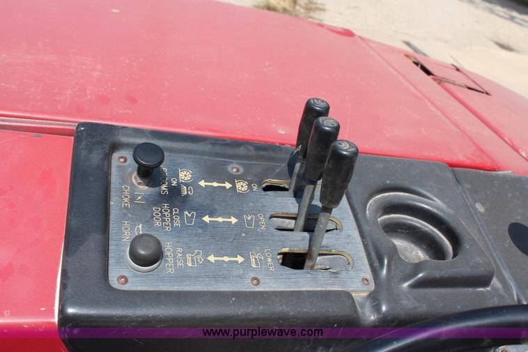 image for item G5054 1999 American Lincoln 2160 sweeper