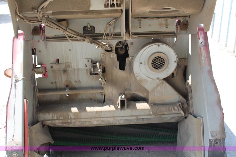 image for item G5054 1999 American Lincoln 2160 sweeper