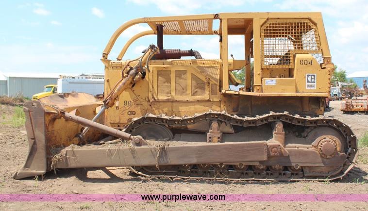 image for item G5305 1977 Caterpillar D8K dozer