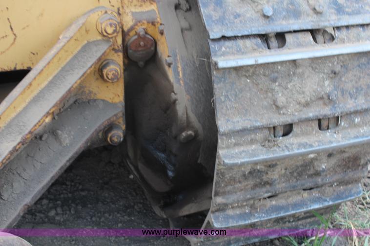 image for item G5305 1977 Caterpillar D8K dozer