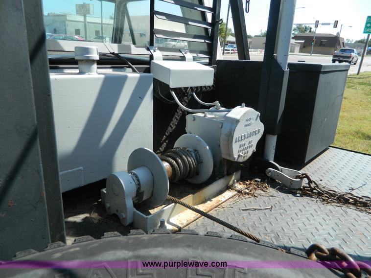 image for item G7963 1973 Ford F250 Camper Special gin pole truck