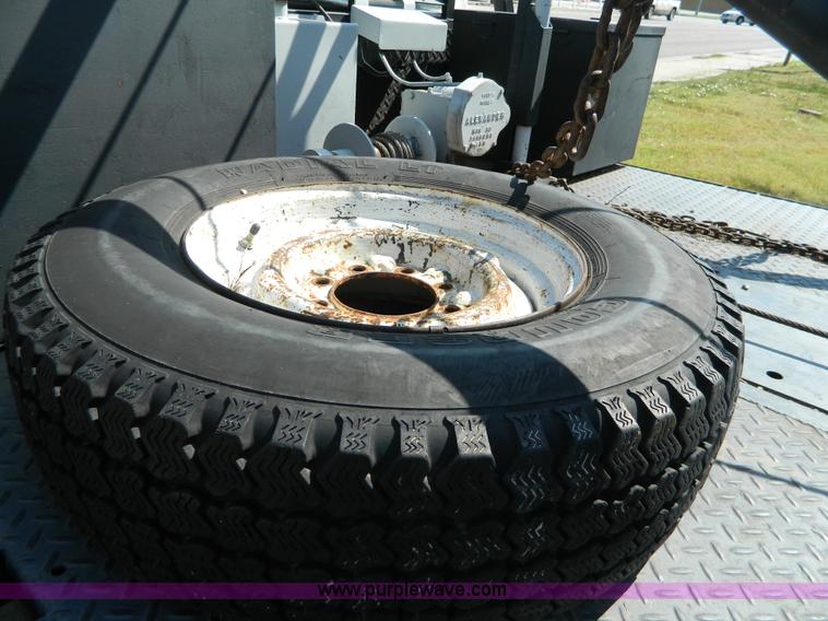 image for item G7963 1973 Ford F250 Camper Special gin pole truck