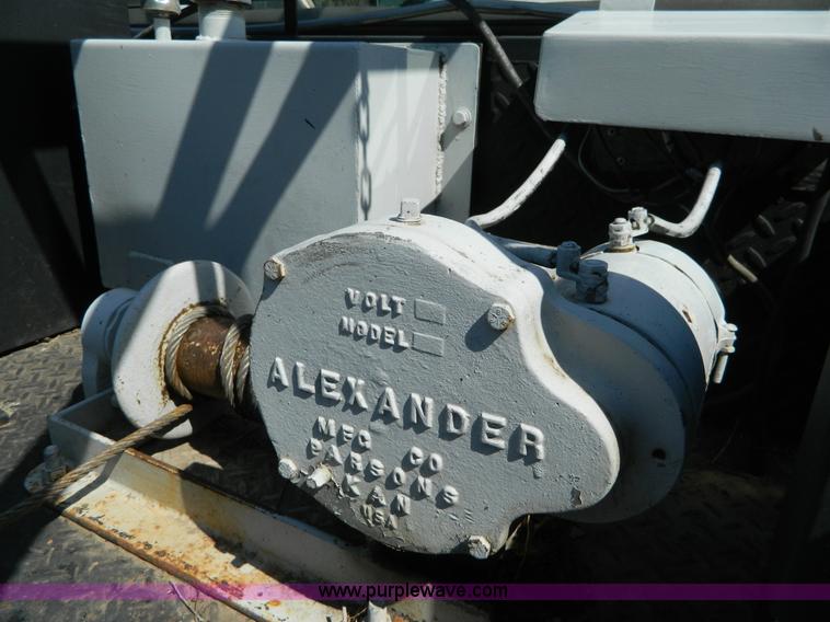 image for item G7963 1973 Ford F250 Camper Special gin pole truck