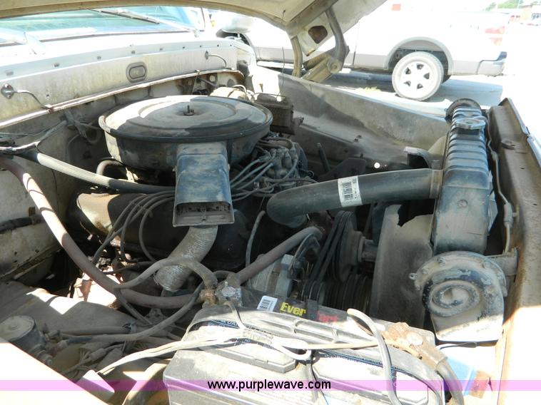 image for item G7963 1973 Ford F250 Camper Special gin pole truck