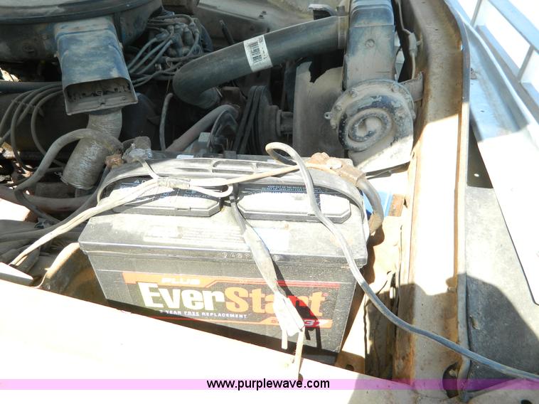 image for item G7963 1973 Ford F250 Camper Special gin pole truck