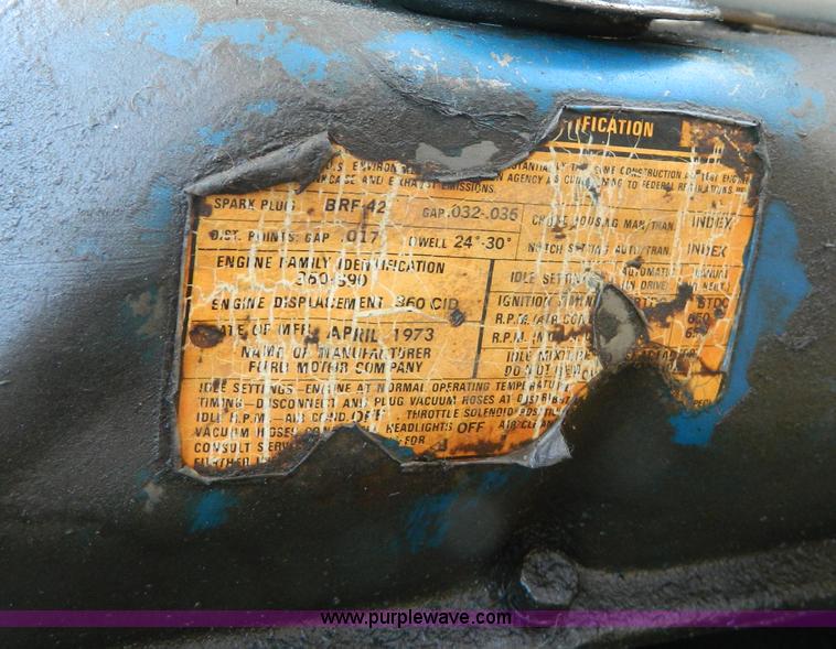 image for item G7963 1973 Ford F250 Camper Special gin pole truck