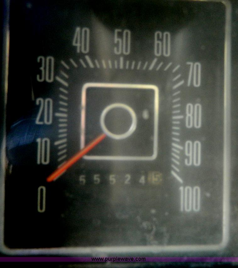 image for item G7963 1973 Ford F250 Camper Special gin pole truck