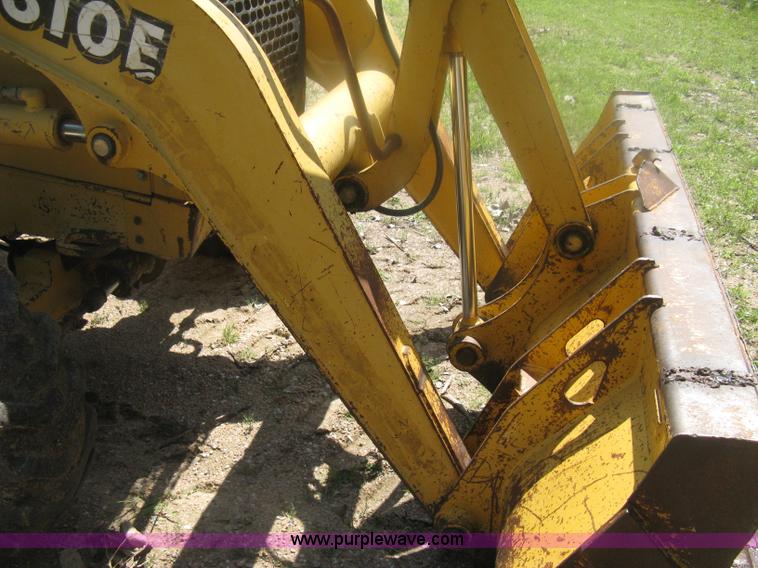 image for item H6466 1999 John Deere 310E backhoe