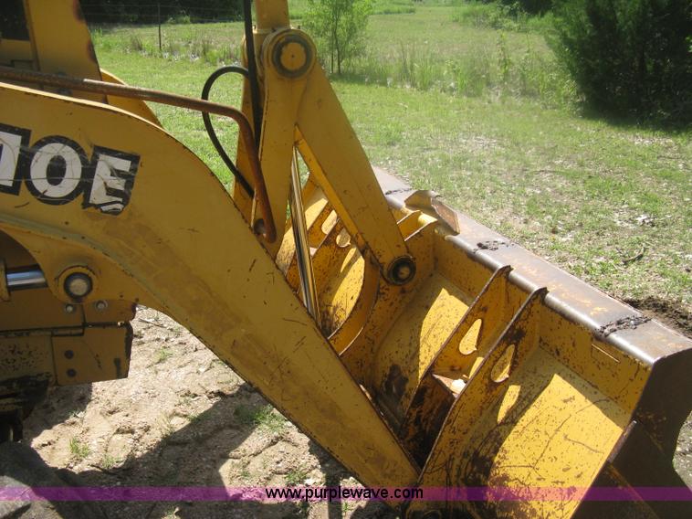 image for item H6466 1999 John Deere 310E backhoe