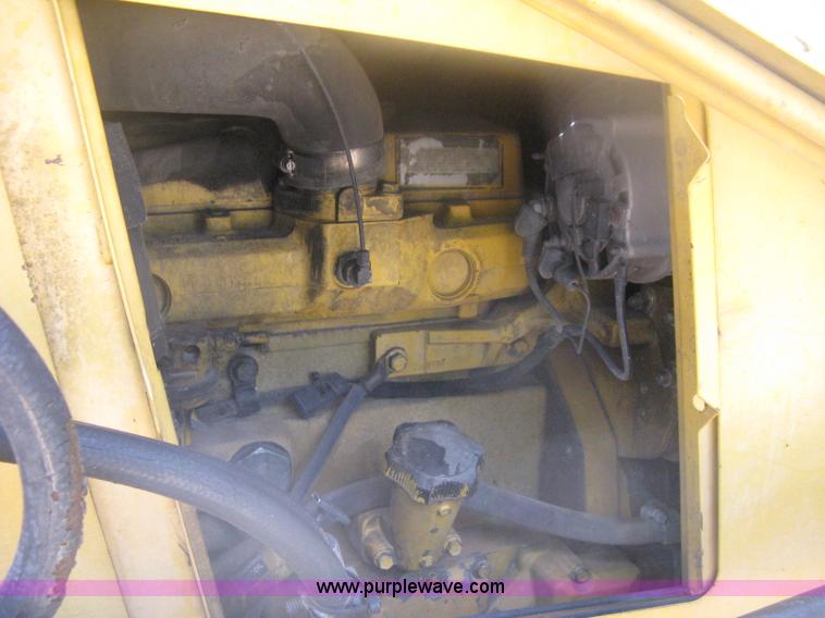 image for item H6466 1999 John Deere 310E backhoe