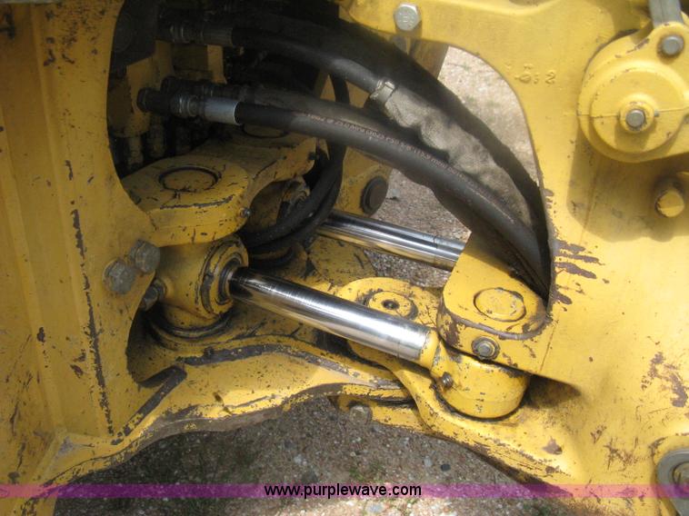 image for item H6466 1999 John Deere 310E backhoe