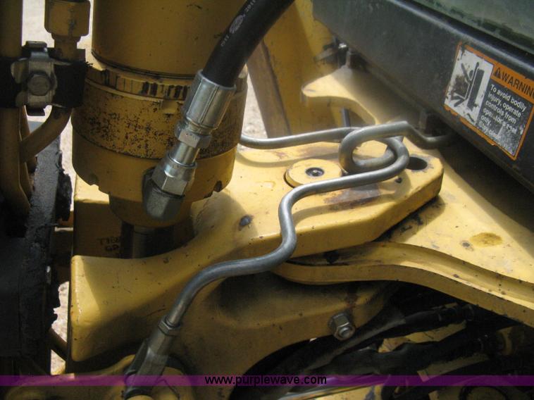 image for item H6466 1999 John Deere 310E backhoe