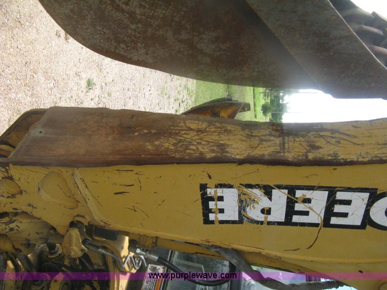 image for item H6466 1999 John Deere 310E backhoe