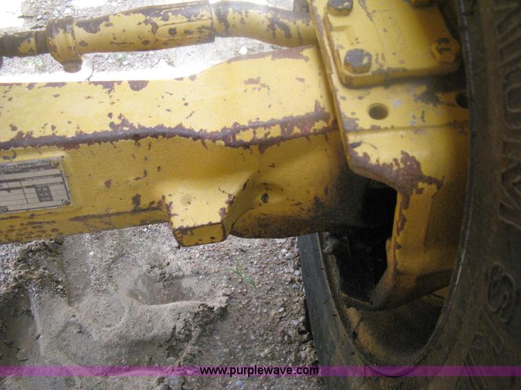image for item H6466 1999 John Deere 310E backhoe