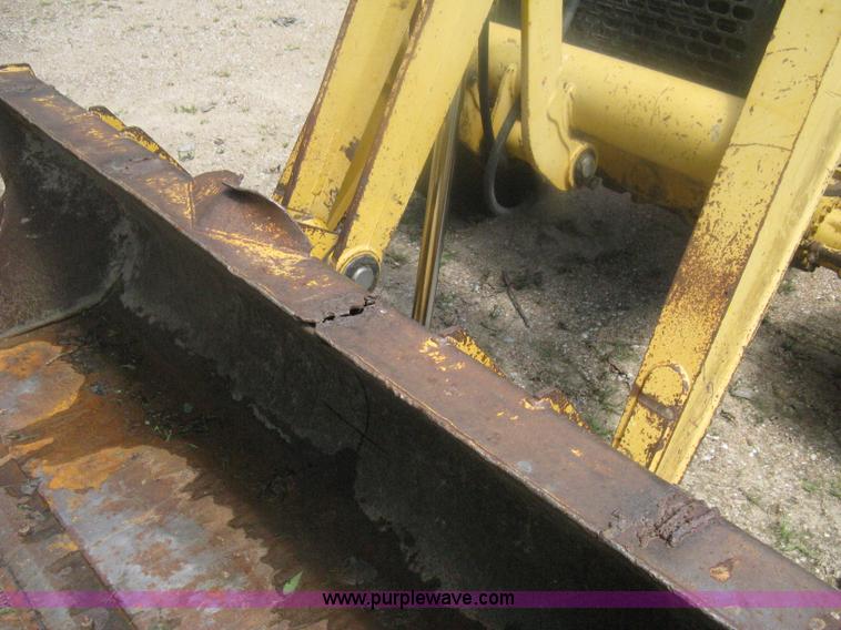 image for item H6466 1999 John Deere 310E backhoe