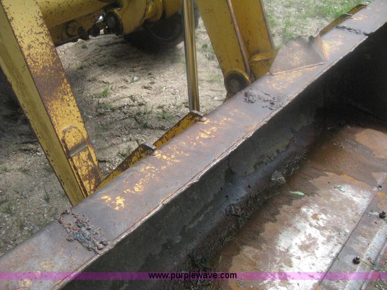 image for item H6466 1999 John Deere 310E backhoe