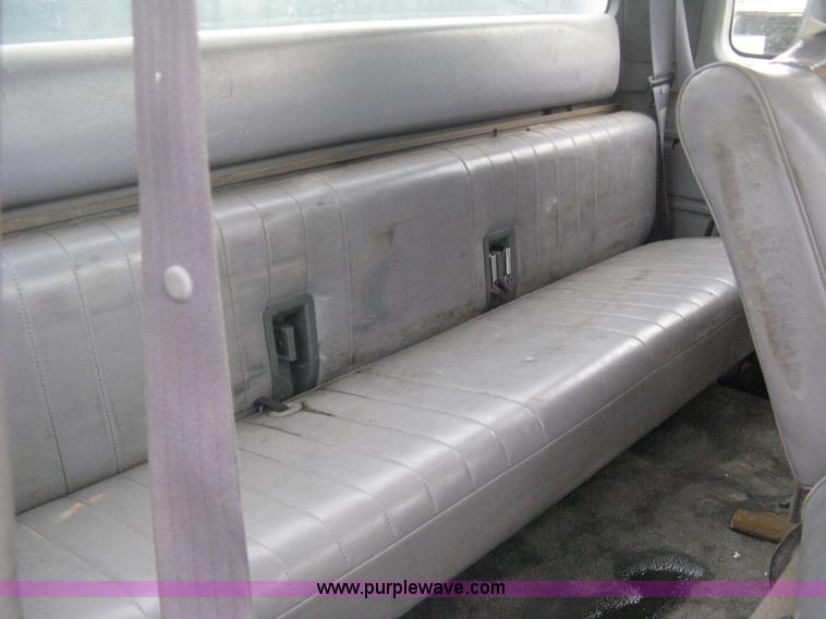 image for item H6490 1997 Ford F250 SuperCab utility truck