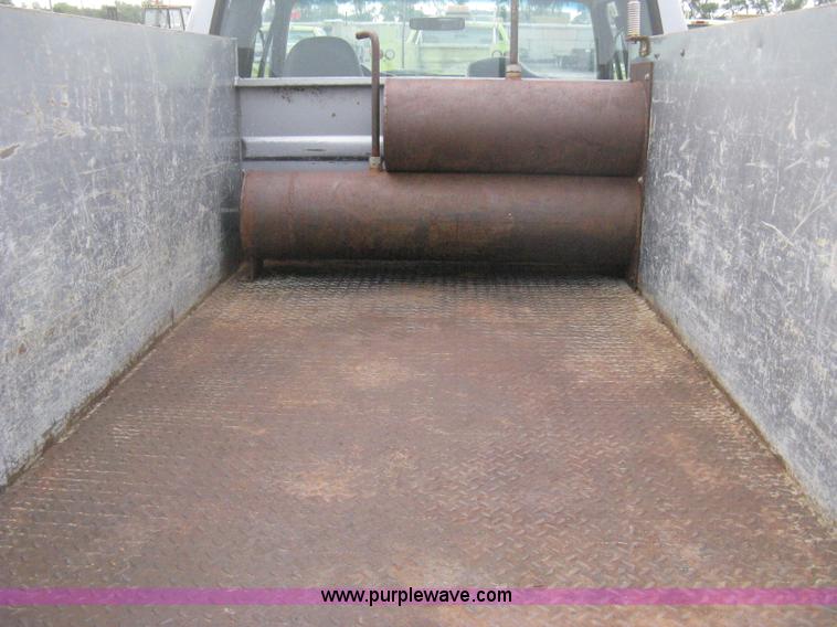 image for item H6490 1997 Ford F250 SuperCab utility truck