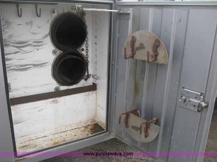 image for item H6490 1997 Ford F250 SuperCab utility truck