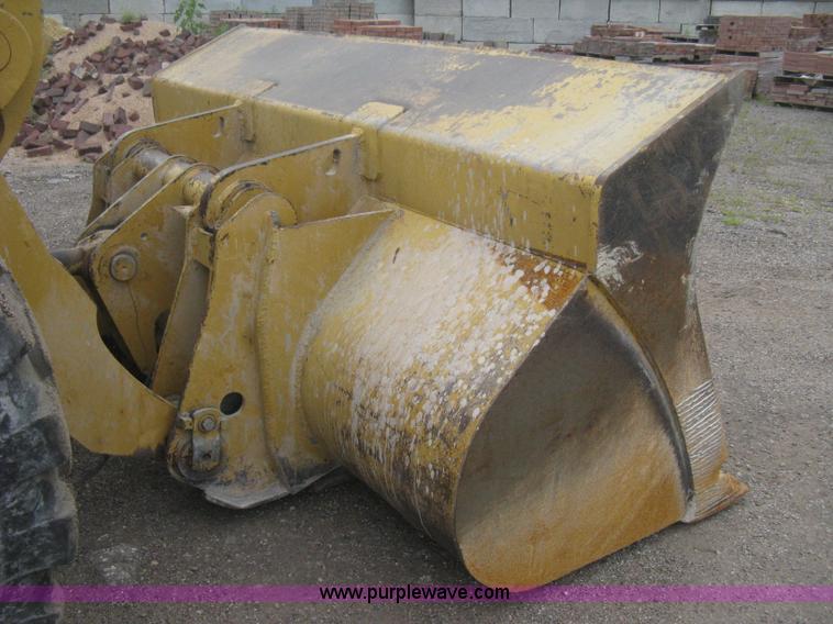 image for item H6491 1997 Caterpillar 950F Series II wheel loader