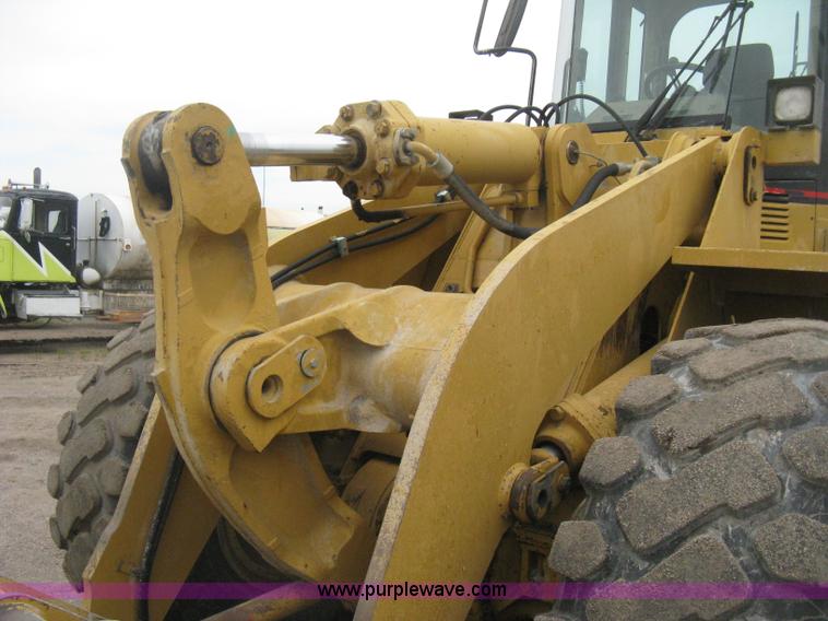 image for item H6491 1997 Caterpillar 950F Series II wheel loader
