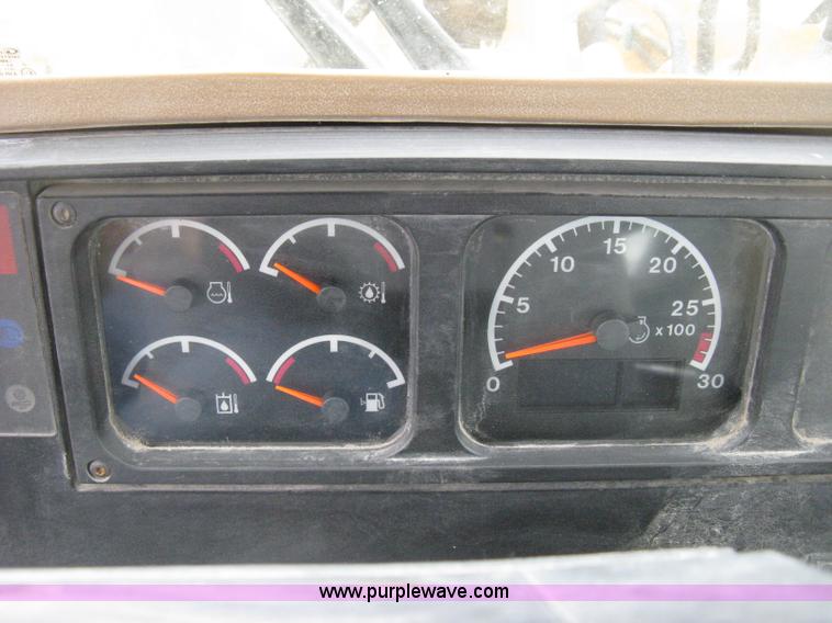 image for item H6491 1997 Caterpillar 950F Series II wheel loader