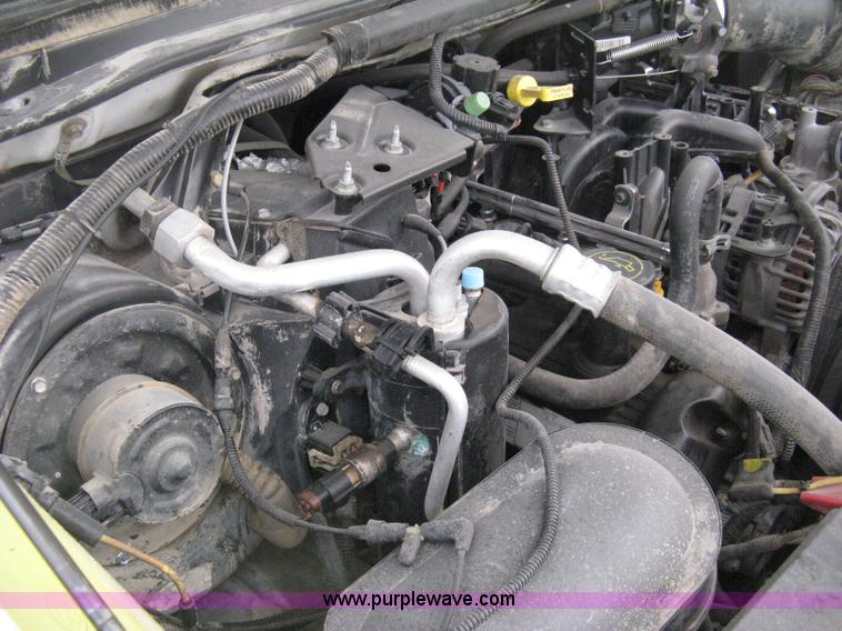 image for item H6500 2003 Ford F250 XL cab and chassis