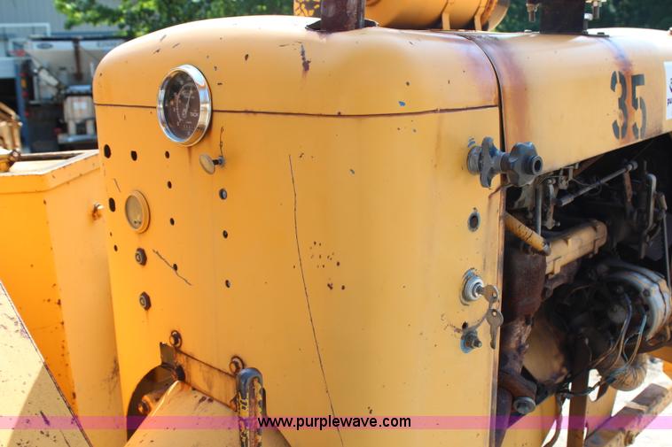 image for item H6542 Eager Beaver wood chipper