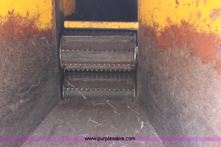 image for item H6542 Eager Beaver wood chipper