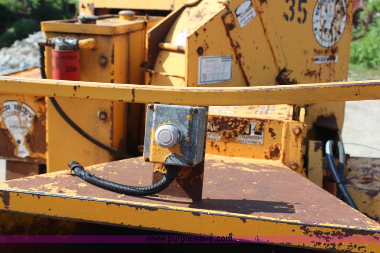 image for item H6542 Eager Beaver wood chipper