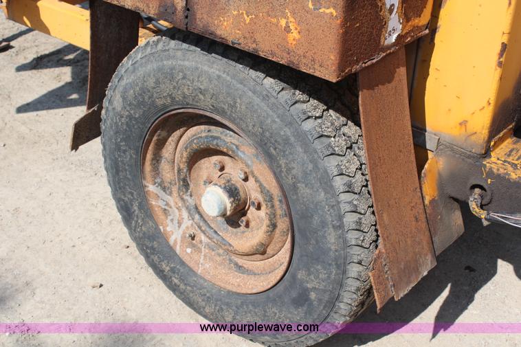 image for item H6542 Eager Beaver wood chipper